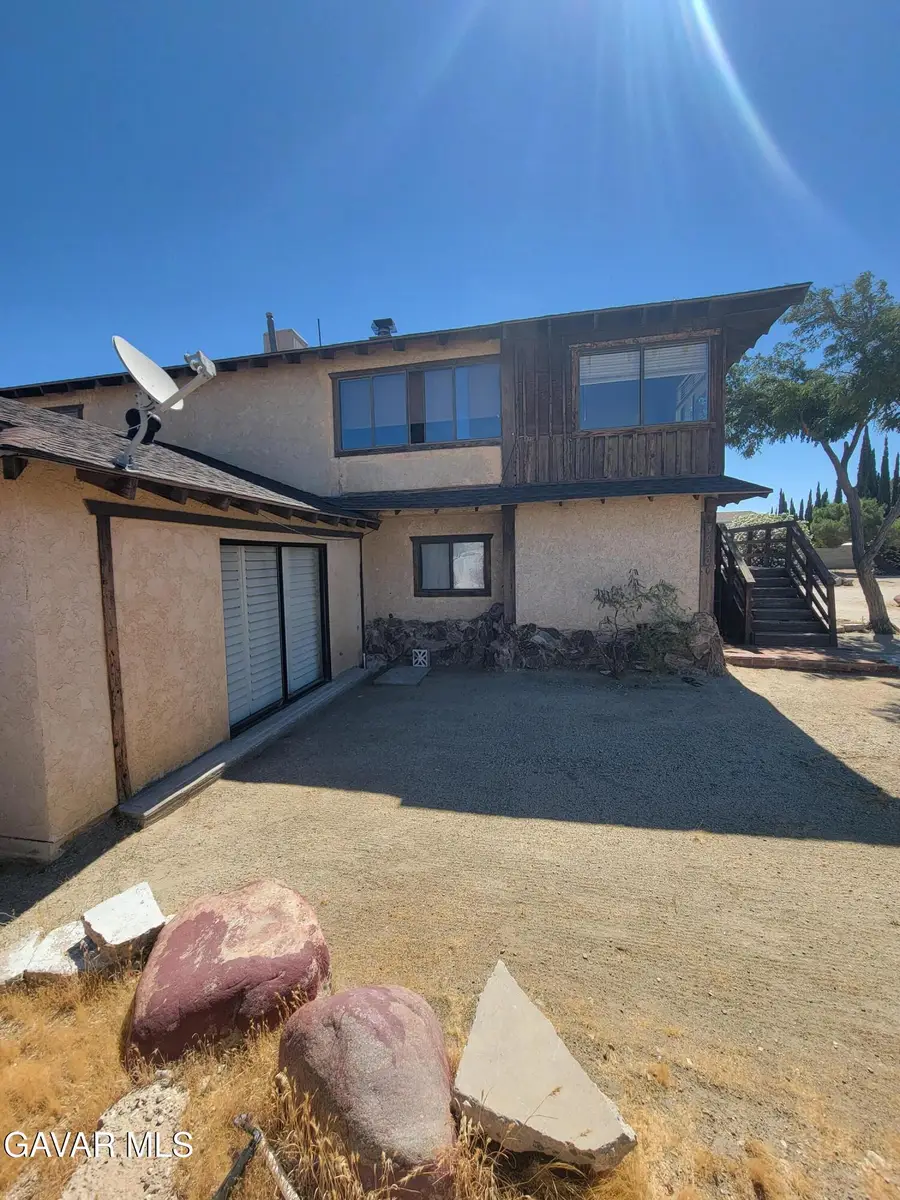 36320 E 60th Street, Palmdale, CA 93552 - #2