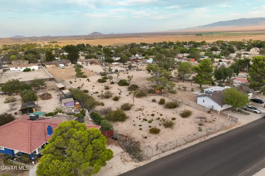 E 161st St Street, Palmdale, CA 93591 - #2