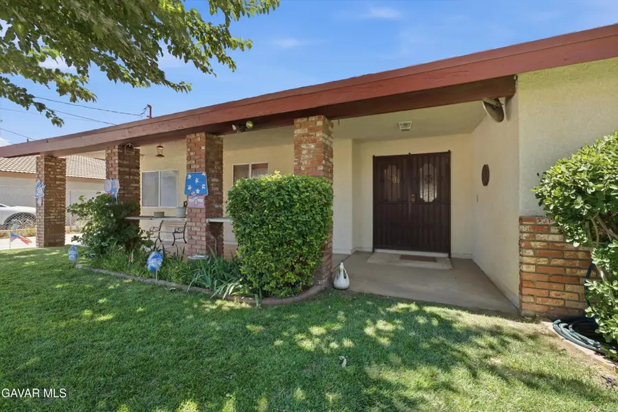 4533 W Avenue K12, Quartz Hill, CA 93536 - #3