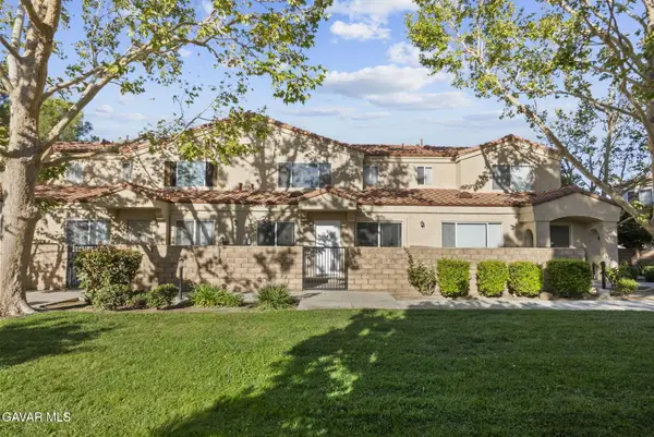 43467 30th Street #Unit 2, Lancaster, CA 93536