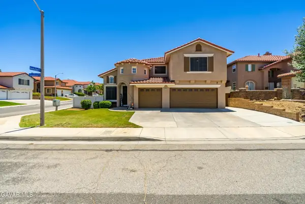 6518 Smoketree Circle, Lancaster, CA 93536