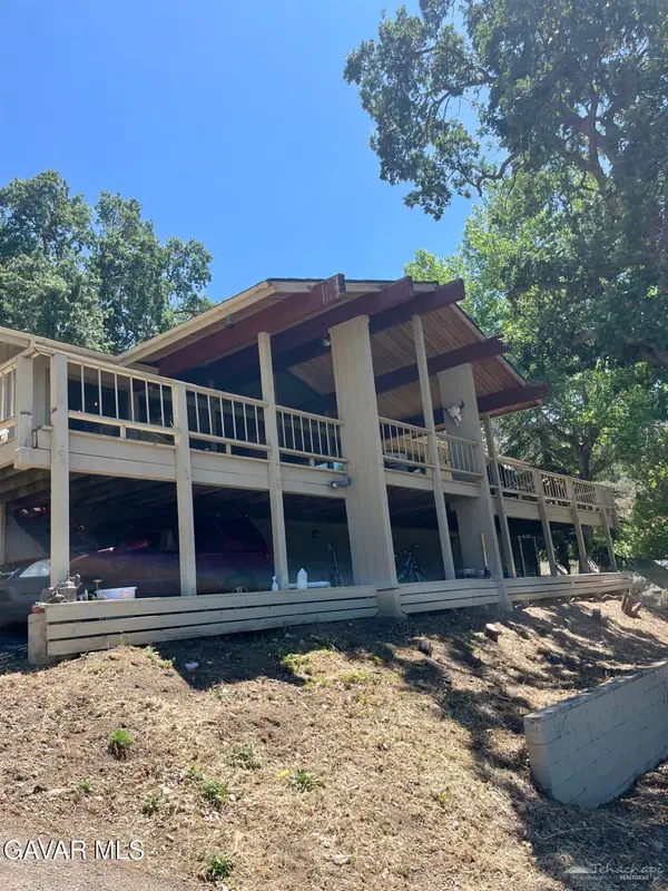 29901 Skyline Drive, Tehachapi, CA 93561