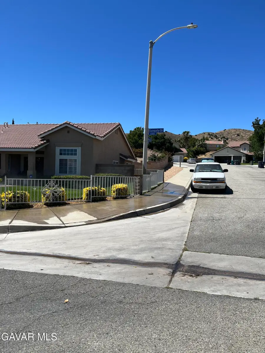 4354 Sungate Drive, Palmdale, CA 93551 - #3