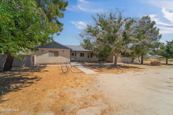 8327 W Avenue I, Lancaster, CA 93536