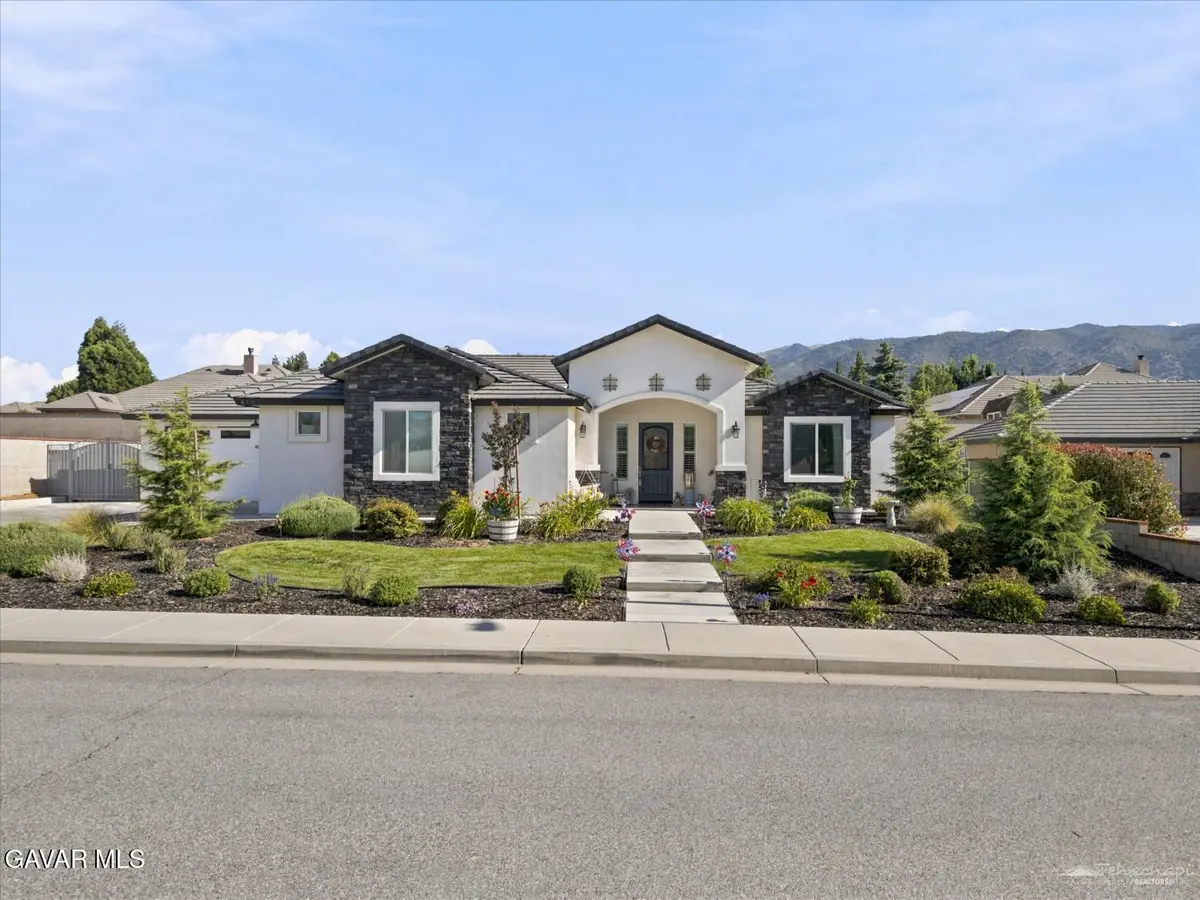 410 Rosehaven Lane, Tehachapi, CA 93561 - #1