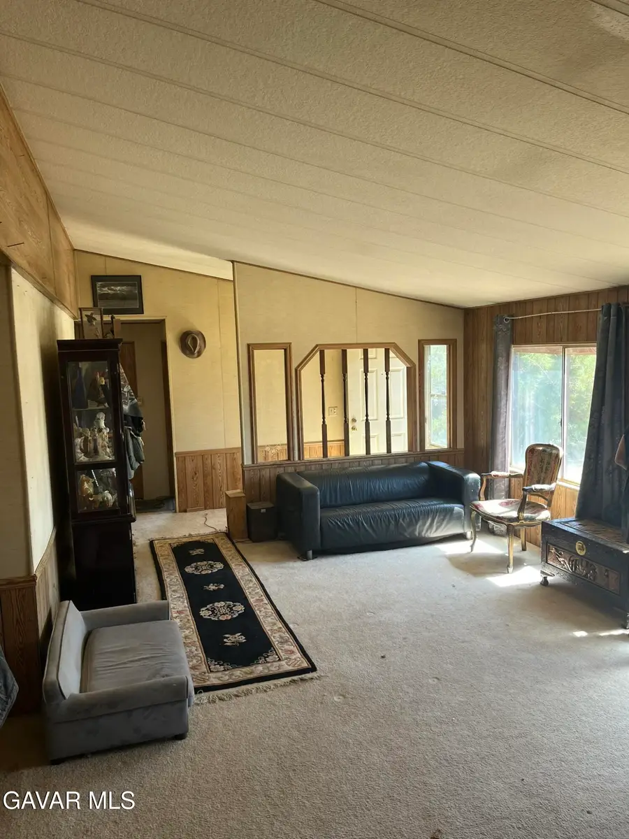 10247 E Avenue S, Littlerock, CA 93543 - #2