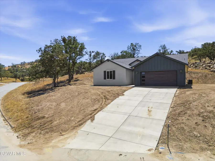 29650 Stallion Springs Drive, Stallion Springs, CA 93561 - #3
