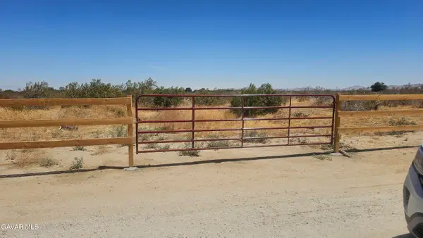 000 E T6, Littlerock, CA 93543
