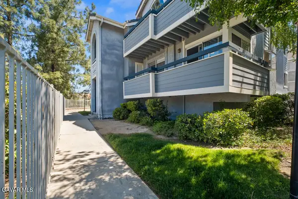 26974 Flo Lane #Unit 303, Santa Clarita, CA 91351