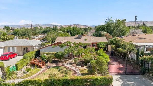 1350 E Avenue R-3, Palmdale, CA 93550