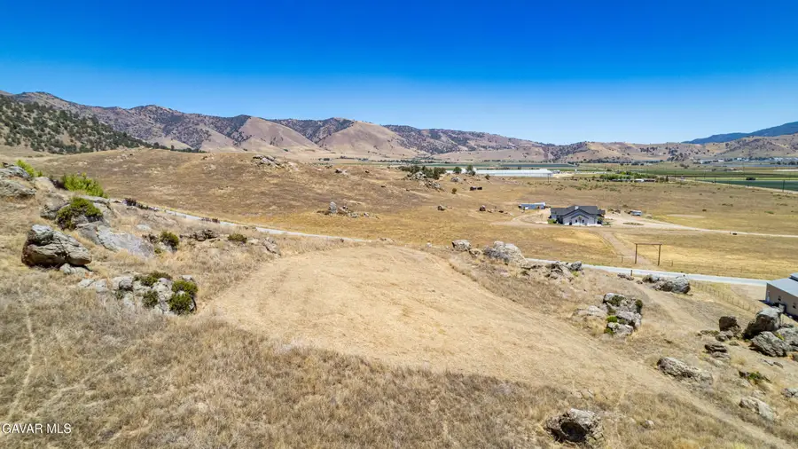 Castle Gate Drive, Tehachapi, CA 93561 - #3