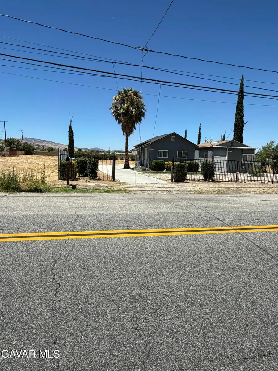 38617 E 9th Street, Palmdale, CA 93550 - #2