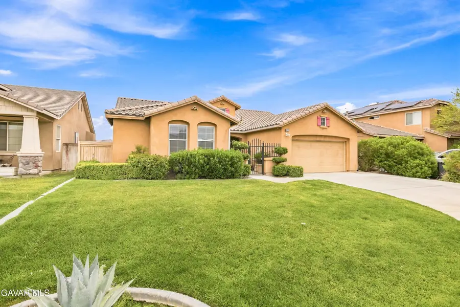 3031 Desert Moon Avenue, Rosamond, CA 93560 - #2