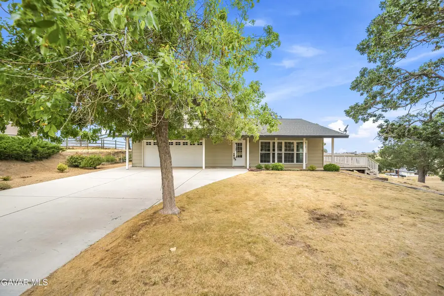 29900 Horsethief Drive, Tehachapi, CA 93561 - #2