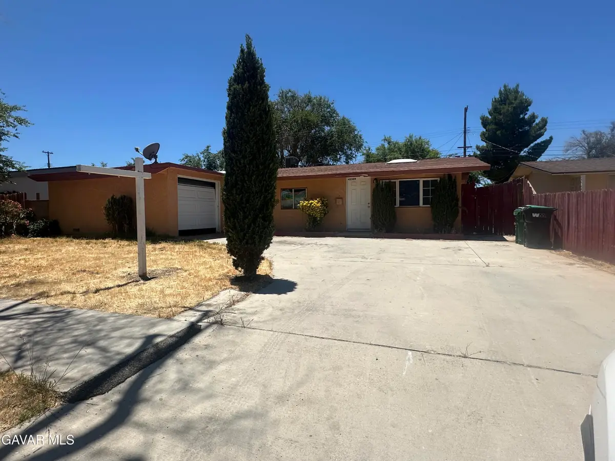 45509 Gadsden Avenue, Lancaster, CA 93534 - #1