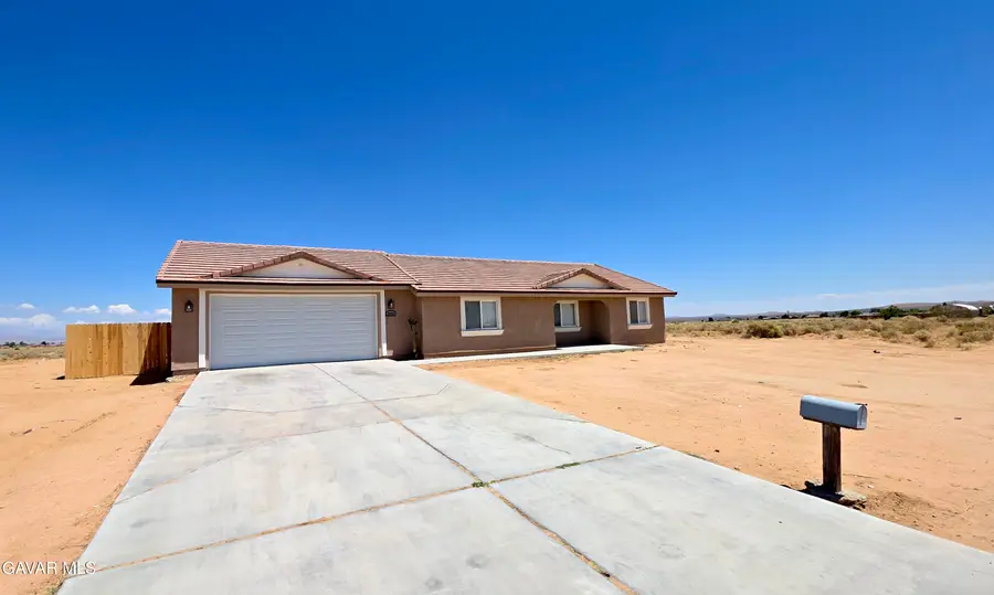 9925 Redwood Boulevard, California City, CA 93505 - #2