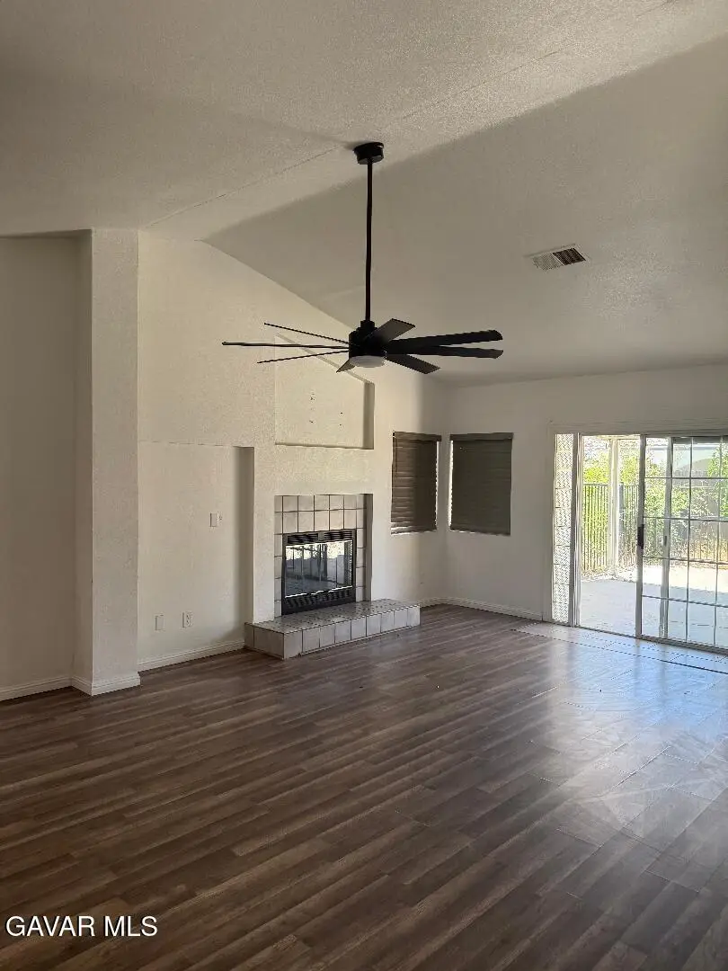 8924 Peach Avenue, California City, CA 93505 - #3