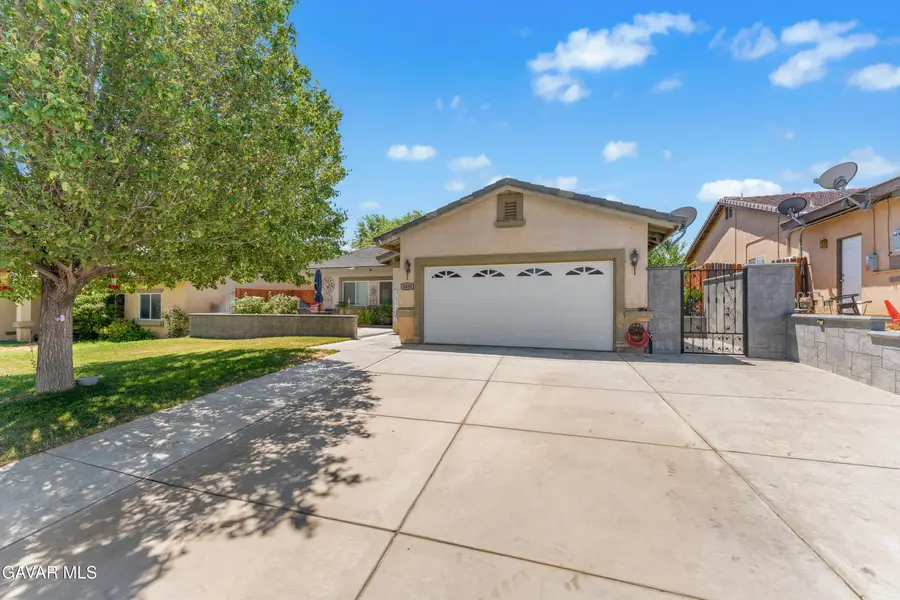 1426 Monte Vista Avenue, Rosamond, CA 93560 - #2