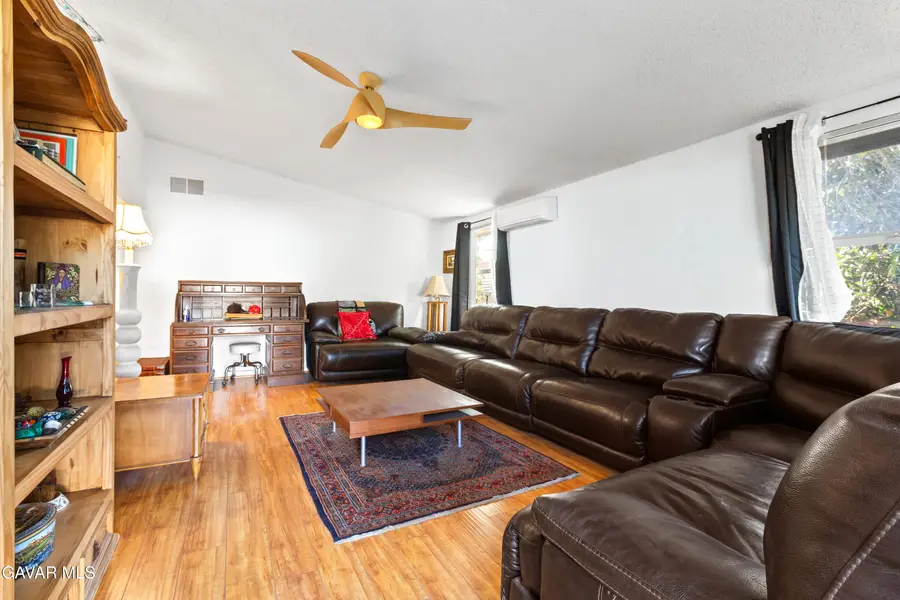 38457 Glenbush Avenue, Palmdale, CA 93550 - #3
