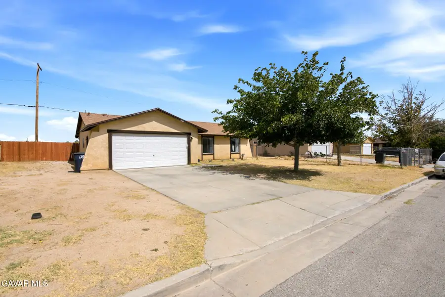 3448 W Roxbury Street, Rosamond, CA 93560 - #2