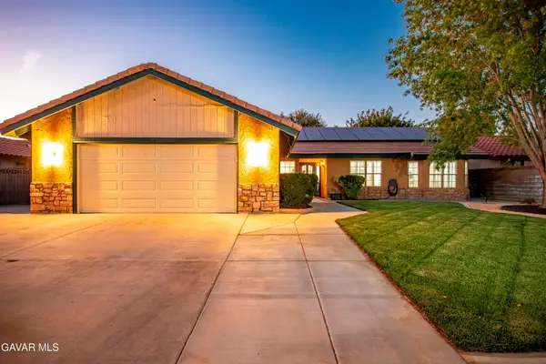 2111 W Avenue J12, Lancaster, CA 93536