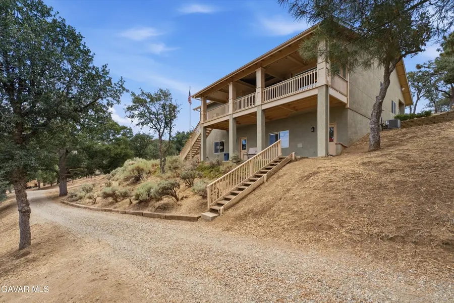 20526 Oak Pass Avenue, Tehachapi, CA 93561 - #2
