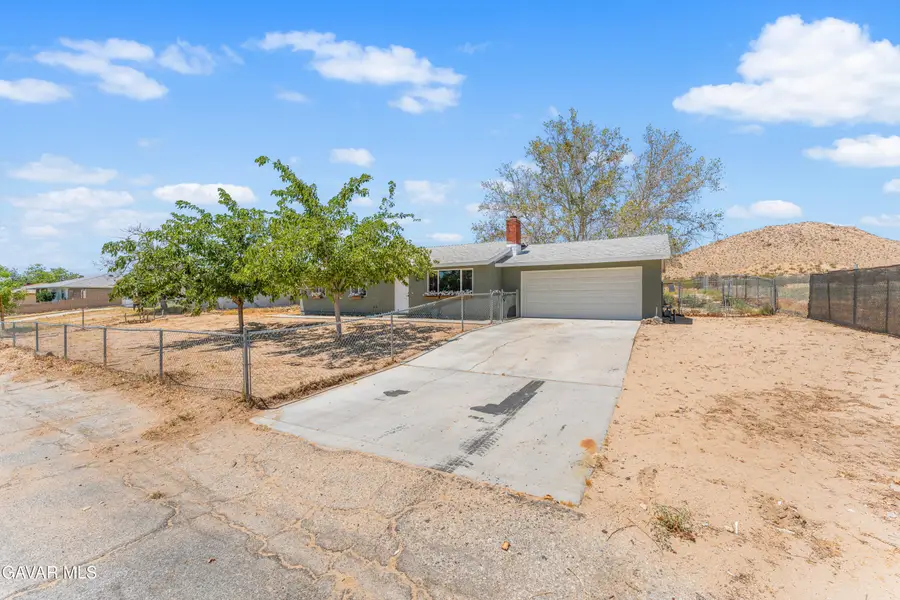 39523 E 161st Street, Palmdale, CA 93591 - #2