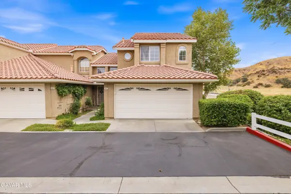 28148 Bobwhite Circle #Unit 64, Santa Clarita, CA 91350