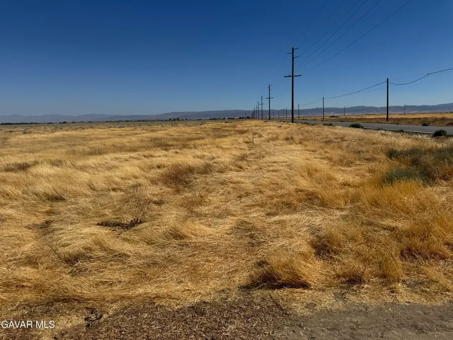 W Cor 90th St. West & A10 Street, Lancaster, CA 93536 - #3
