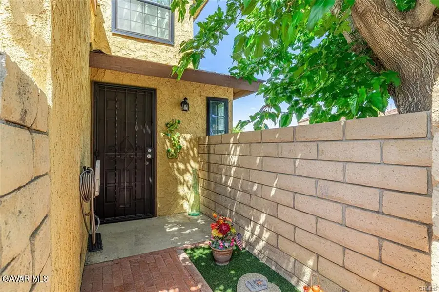 1543 W Avenue L #Unit 1, Lancaster, CA 93534 - #2