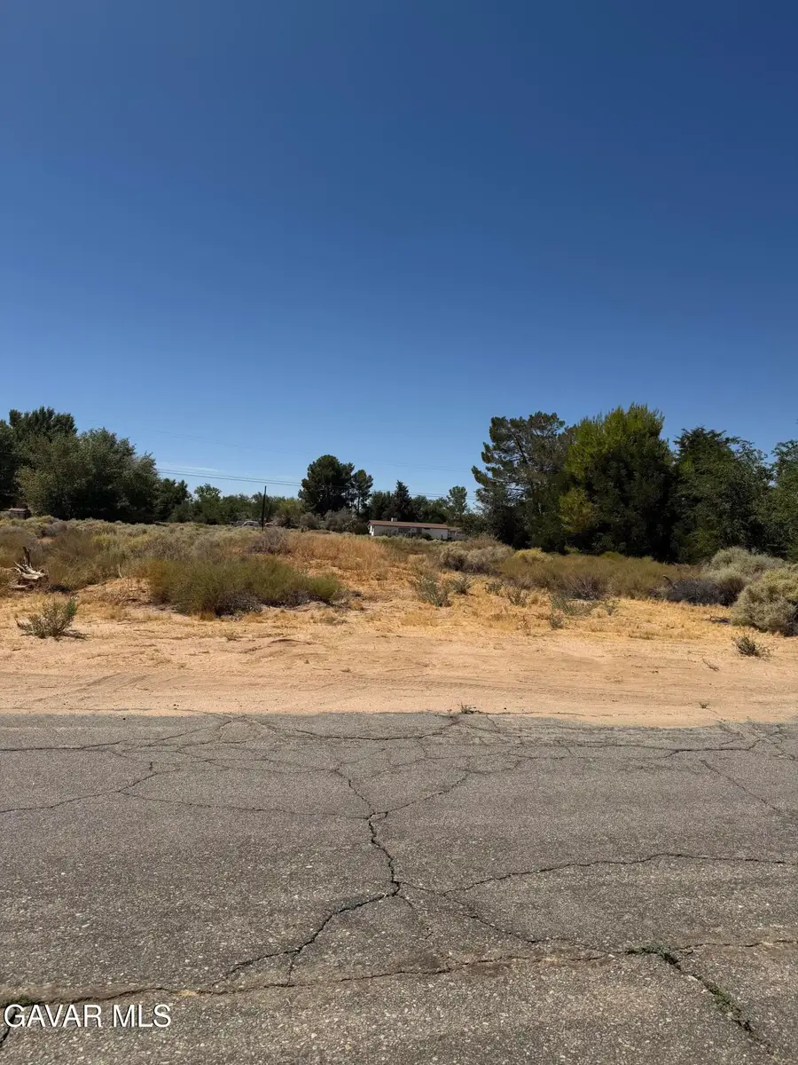 16844 Mountain Avenue, North Edwards, CA 93523 - #3