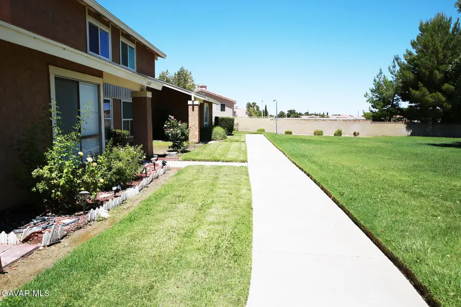 2829 W Avenue J4, Lancaster, CA 93536 - #2