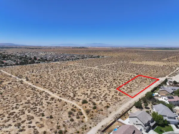 Ave Q-12, Palmdale, CA 93552