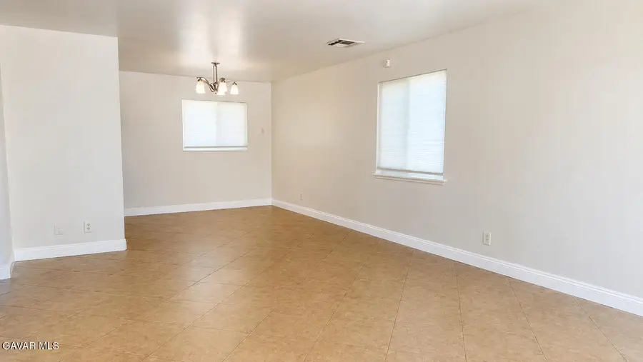 45523 Kingtree Avenue, Lancaster, CA 93534 - #3