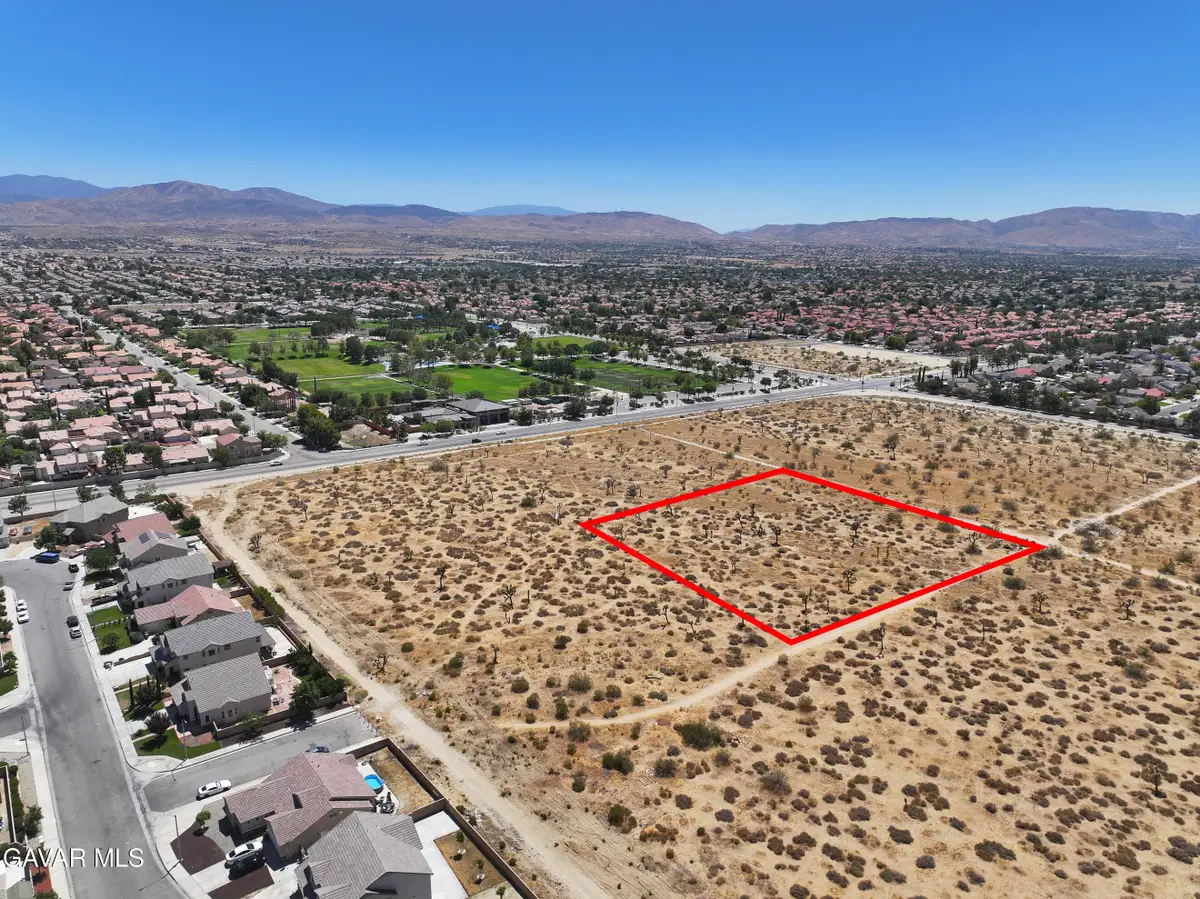 Ave R Vic 57th Ste, Palmdale, CA 93550 - #1