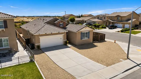 2262 Desert Wind Street, Rosamond, CA 93560