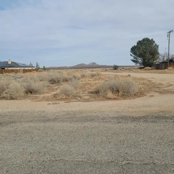 99th Street, California City, CA 93505