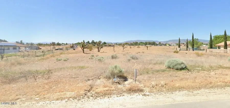 1610 W Avenue L, Lancaster, CA 93534 - #3