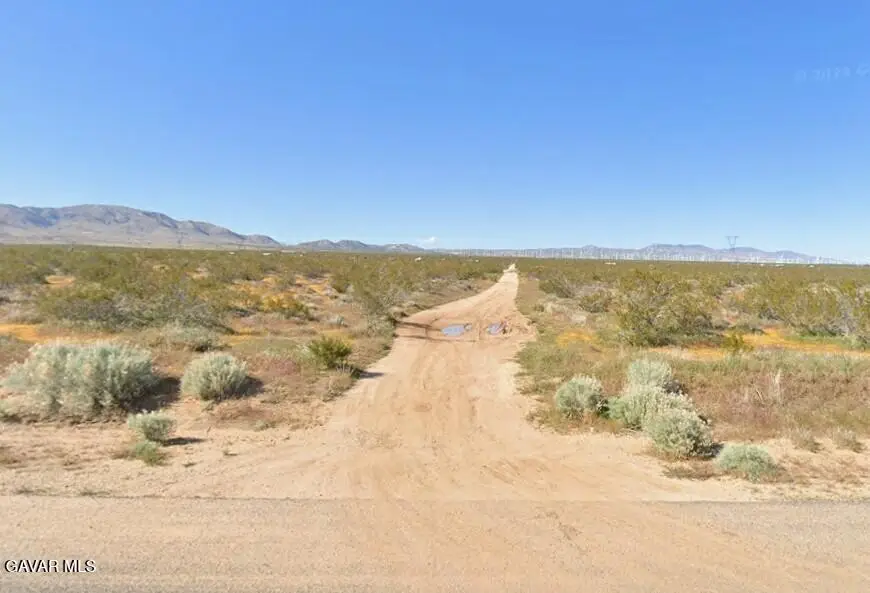 10500 W Maxwell Avenue, Rosamond, CA 93560 - #1