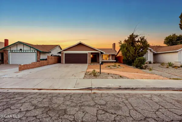 1017 E Nugent Street, Lancaster, CA 93535