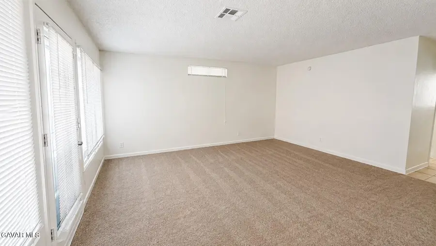 45426 Lorimer Avenue, Lancaster, CA 93534 - #3