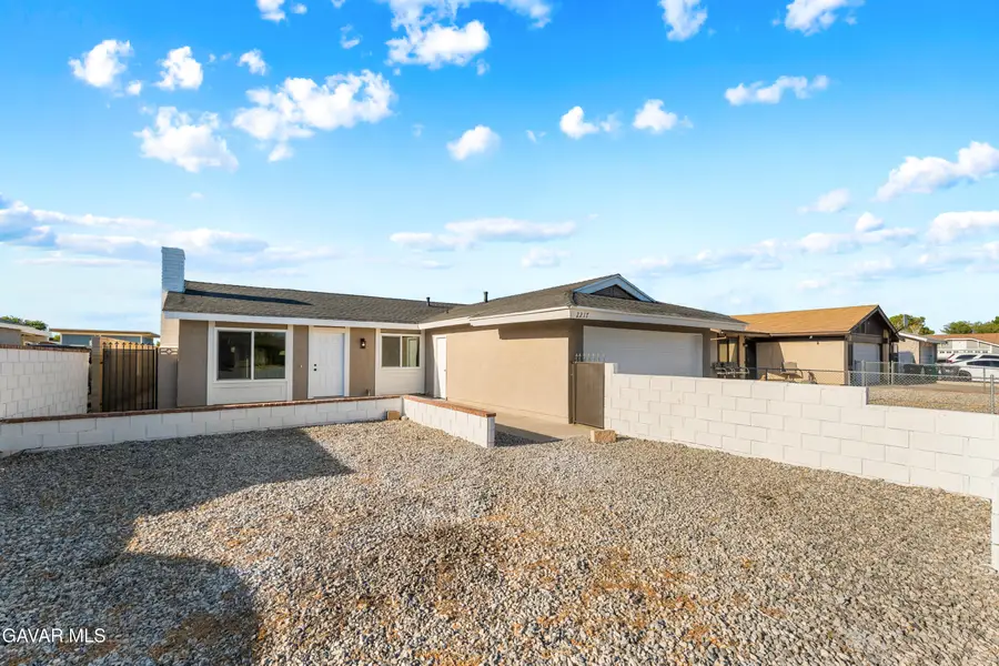 2217 W Avenue K13, Lancaster, CA 93536 - #3