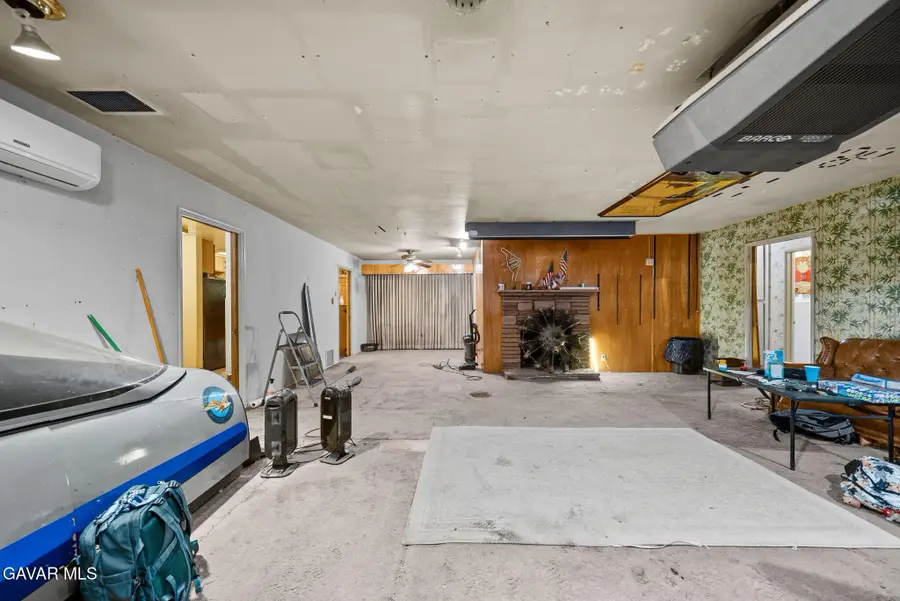 44420 E 3rd Street, Lancaster, CA 93535 - #2