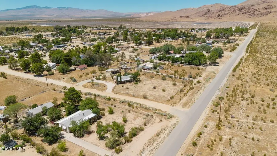 5138 W 60th Street, Rosamond, CA 93560 - #3