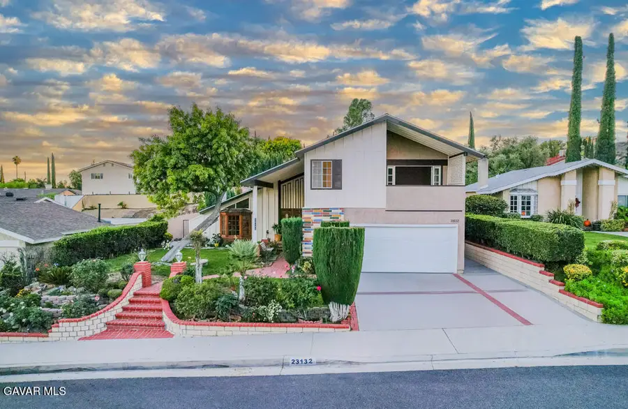 23132 Posada Drive, Santa Clarita, CA 91354 - #2