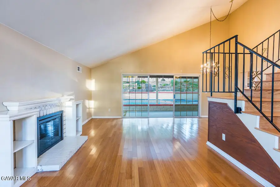 23132 Posada Drive, Santa Clarita, CA 91354 - #3