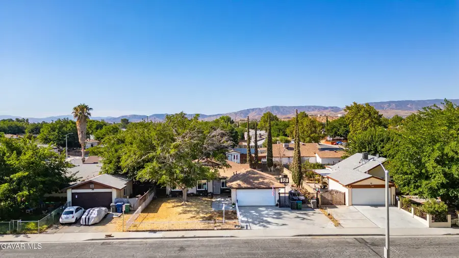 3520 W Avenue K13, Lancaster, CA 93536 - #3