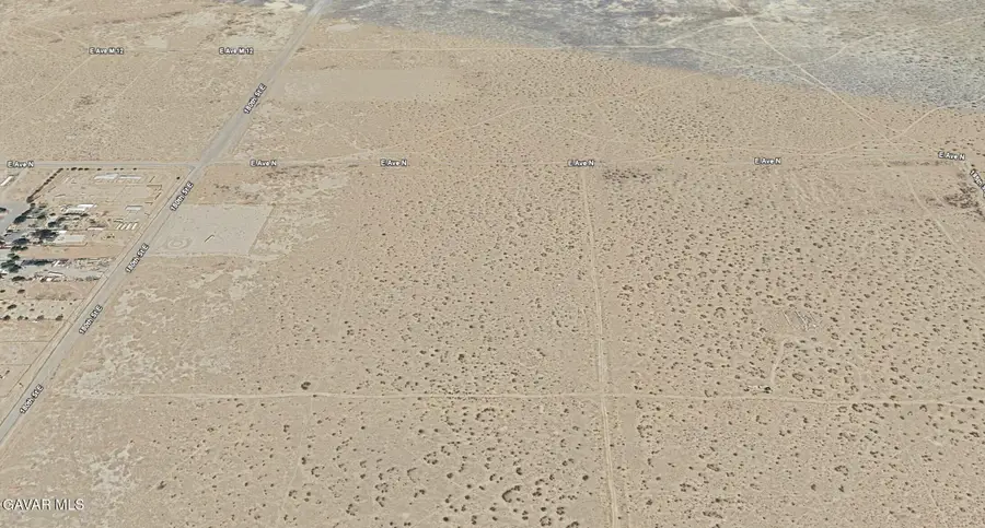 182nd St E, Palmdale, CA 93591 - #2
