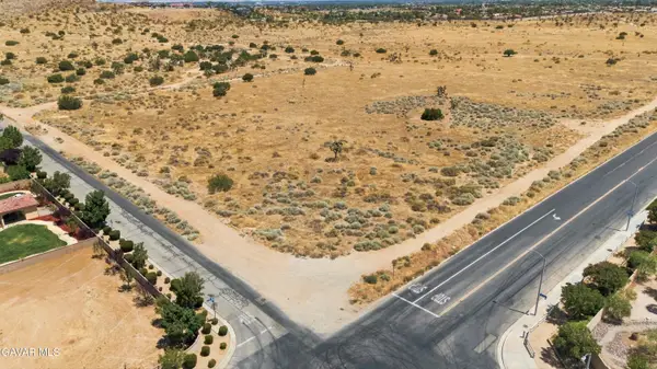 0 Cor 40 Stw # M8, Quartz Hill, CA 93536