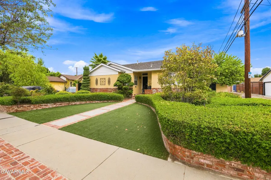 16615 Tupper Street, North Hills, CA 91343 - #3
